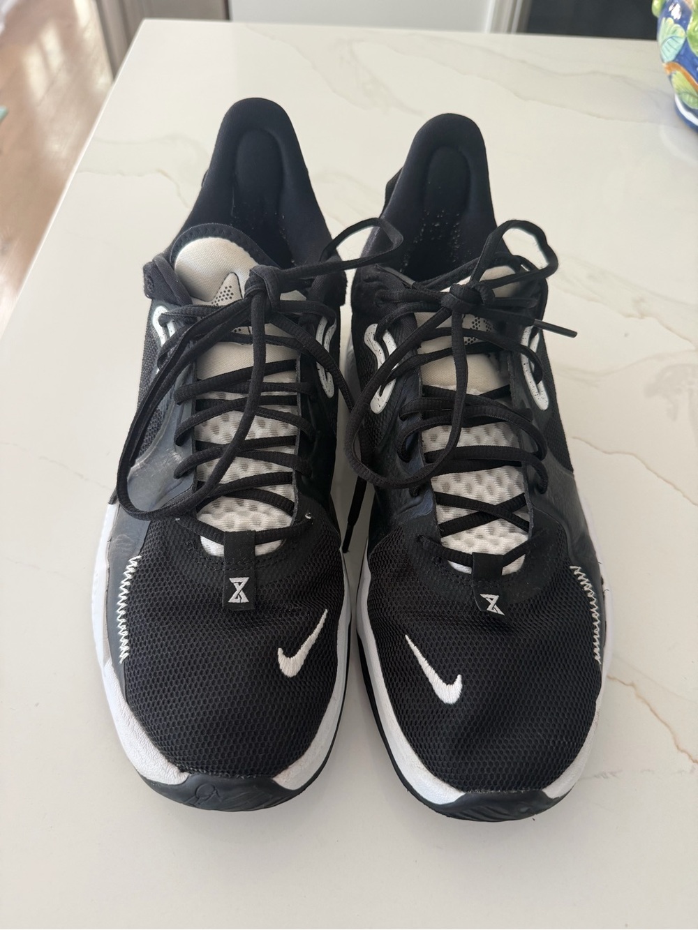 Nike Men’s Black and White Sneakers